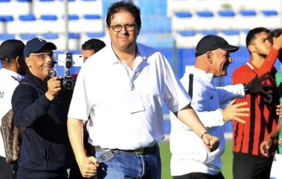 لقجع يضع أيت منا خارج لائحة مكتبه المقبل