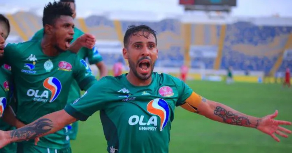 متولي أمام فرصة لكتابة سطر جديد في تاريخ الرجاء في الديربي