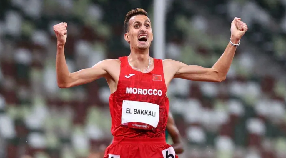 البقالي يتوج بالذهب من جديد بطريقته الخاصة