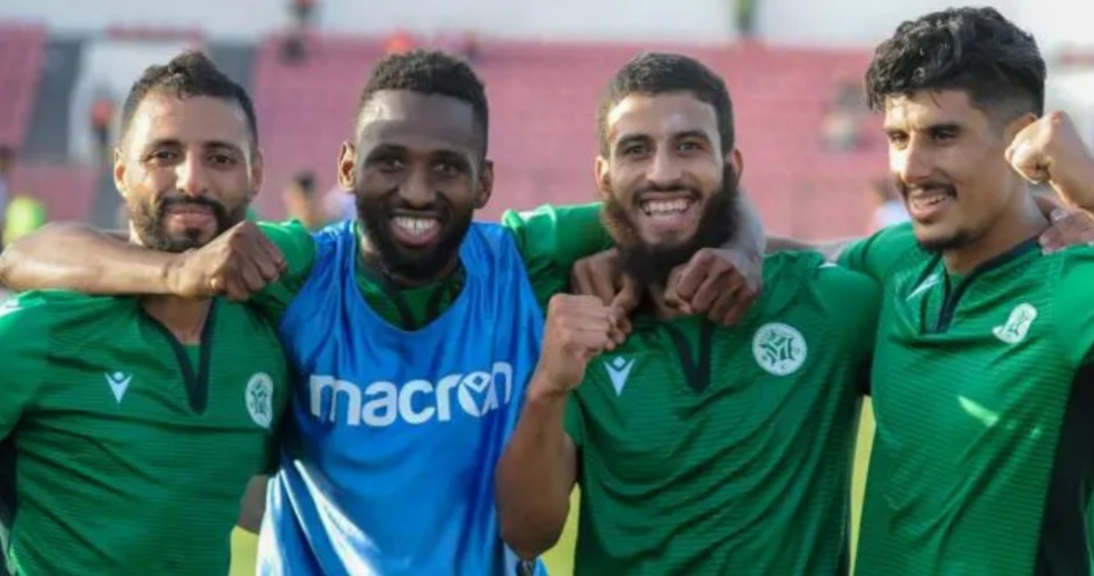 لاعب بارز بالمولودية يعوض خابا بالعربي الكويتي