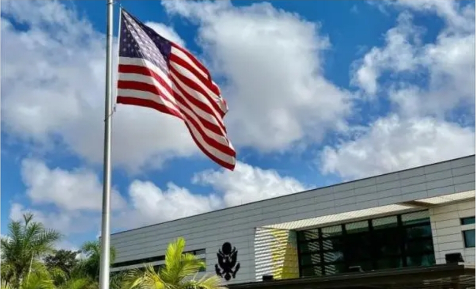 بلهجة شديدة.. السفارة الأمريكية بالرباط تحذر المغاربة